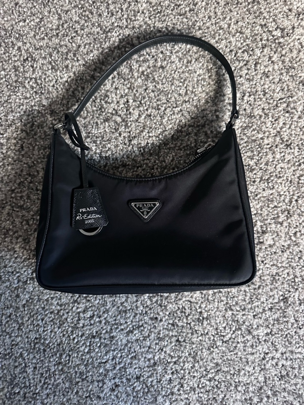 Prada Re-Edition 2005 Re-Nylon bag - Picture 3 of 13